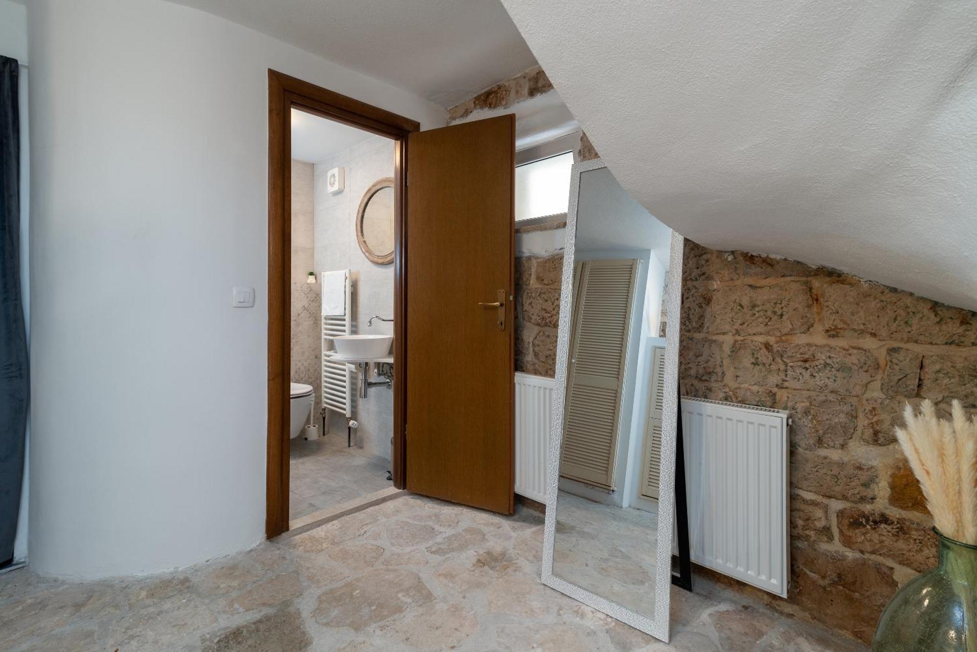 Manero Trogir Exterior foto